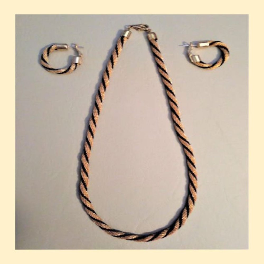 VINTAGE NECKLACE & EARRINGS, ROPE-STYLE (used)